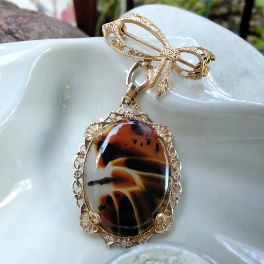 1920's 10kt Gold Fill & Montana Agate Brooch